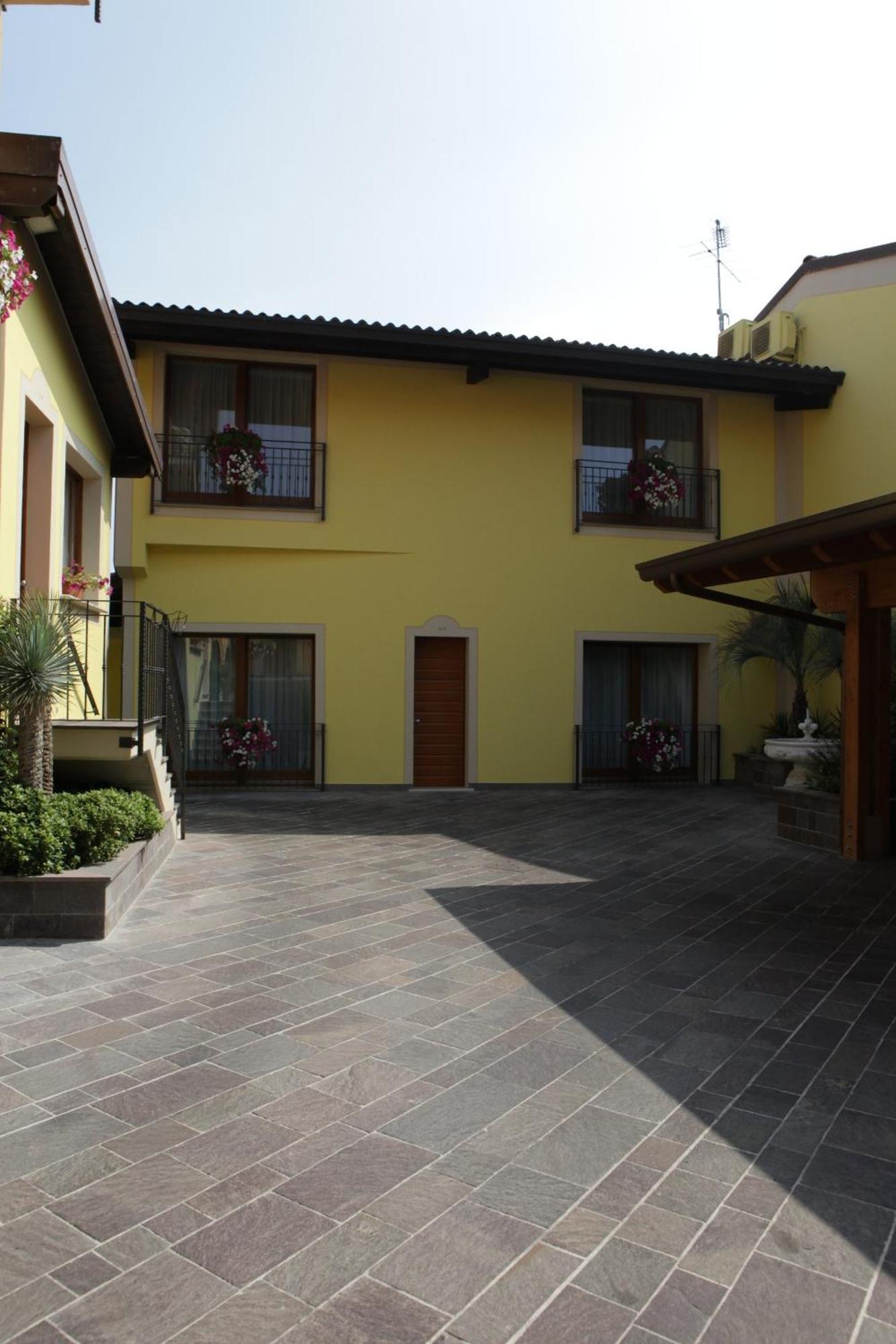 Agriturismo Il Barone Moniga del Garda Extérieur photo